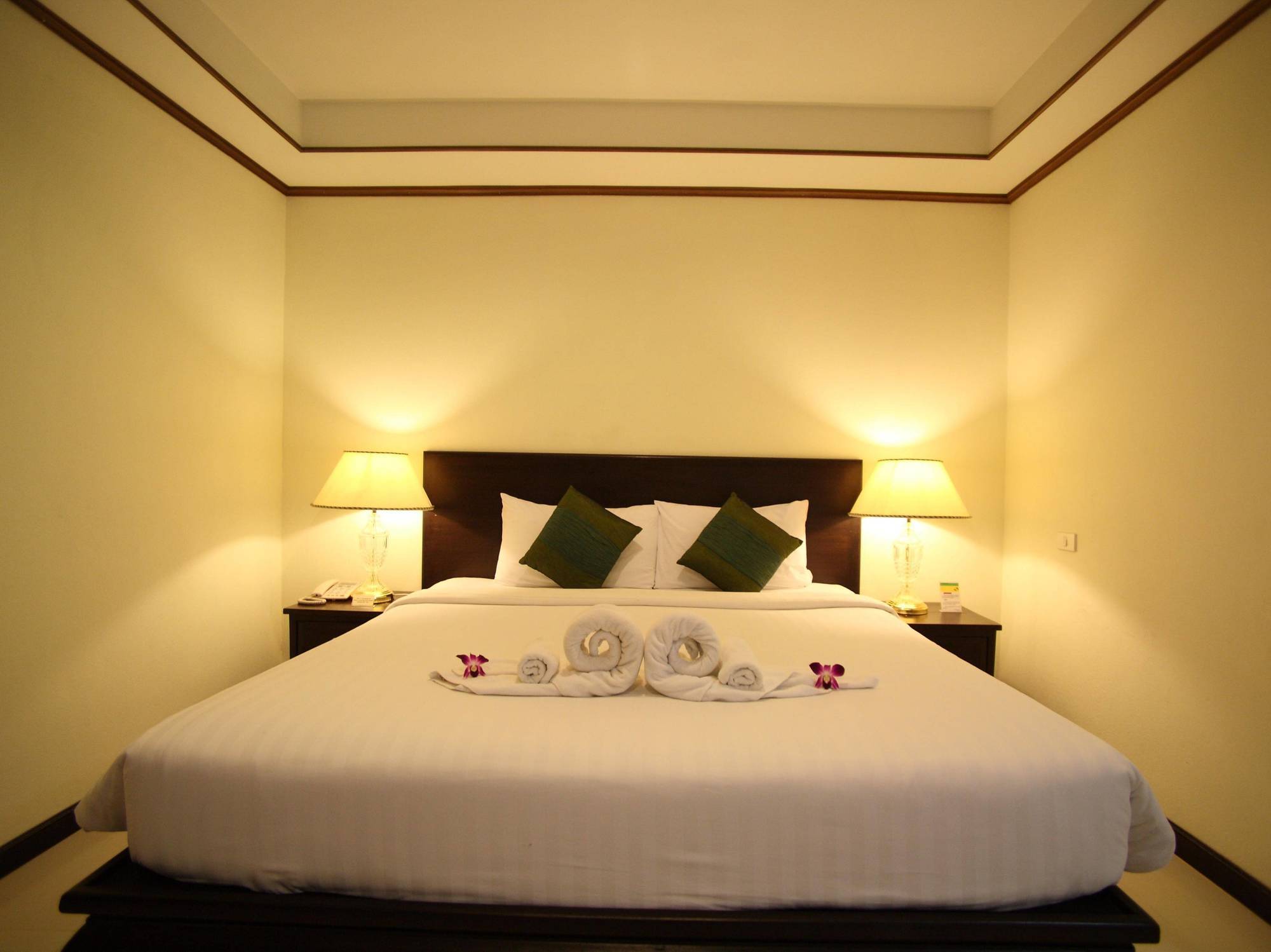 Na Thapae Hotel Chiang Mai Exterior foto